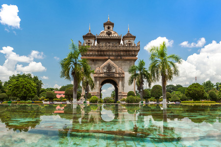 Patuxai Monument